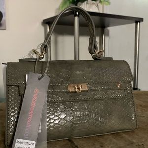 Like Dreams olive leather handbag
